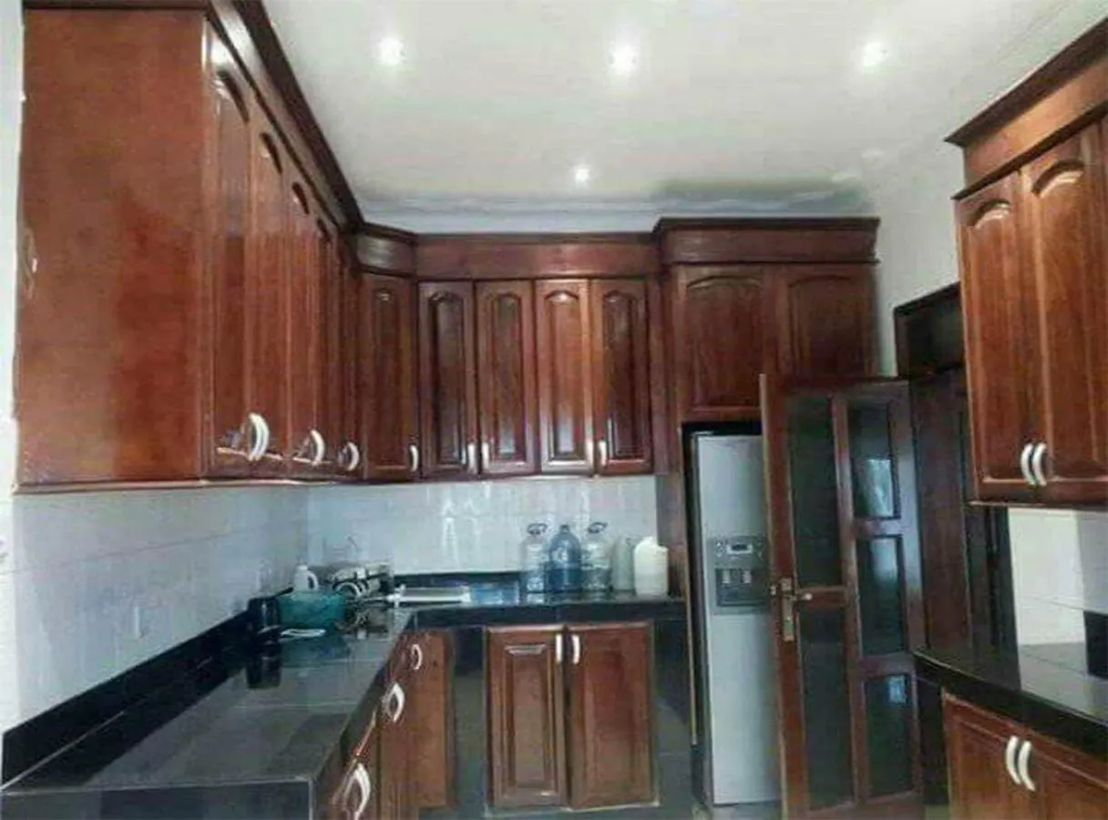 Go Around Kampala All Day To Return To Your Wonderful Apartment 0*,